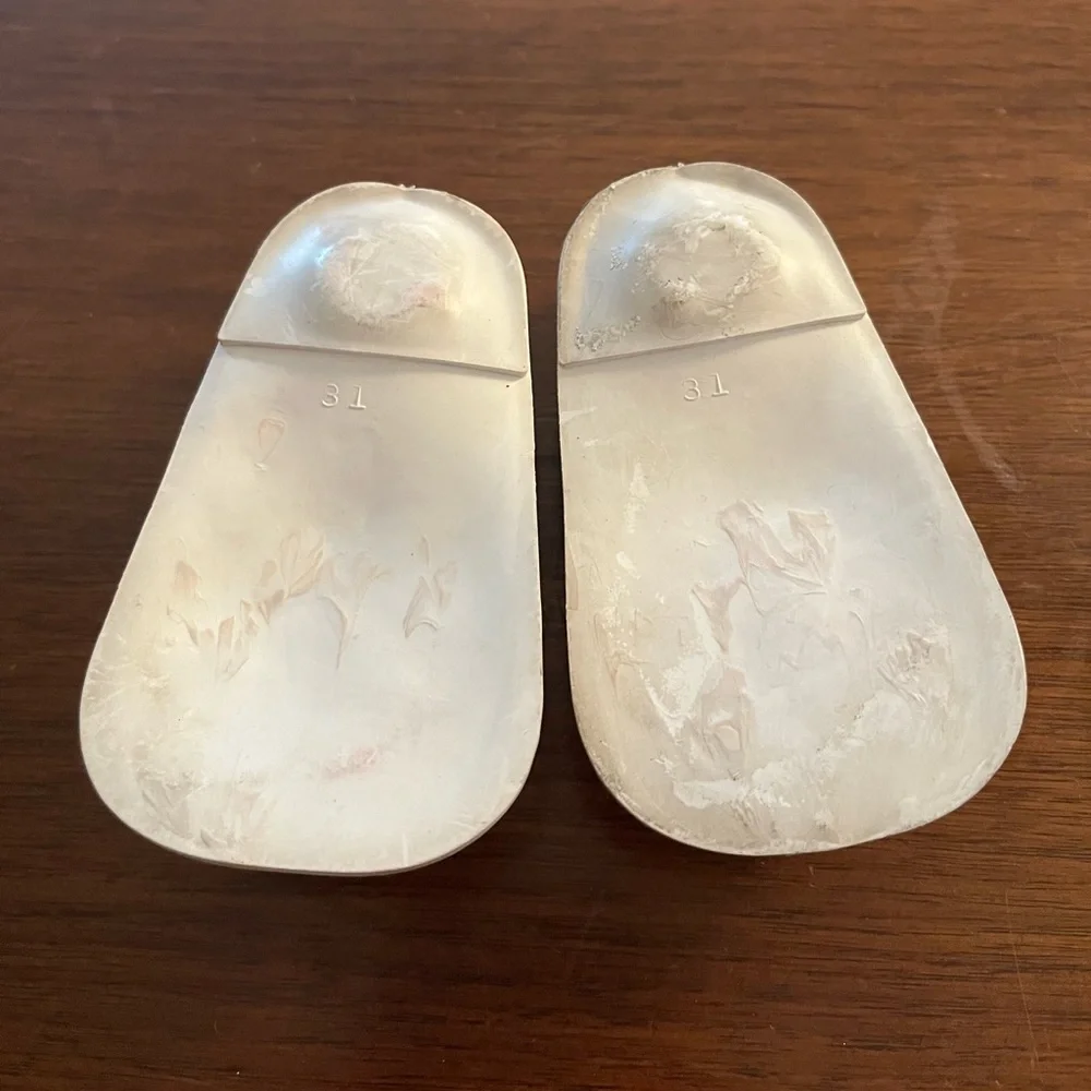 Baby girl white plastic flats